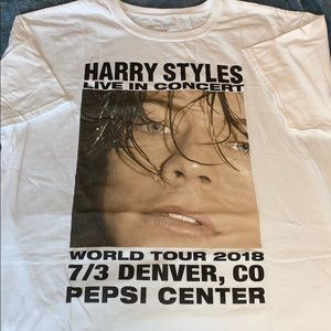 Harry Styles concert T-shirt sz XL